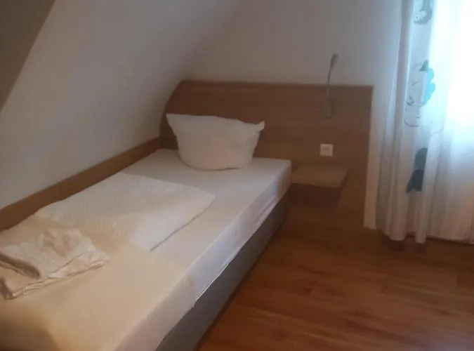 Szálloda Krone Bad Cannstatt